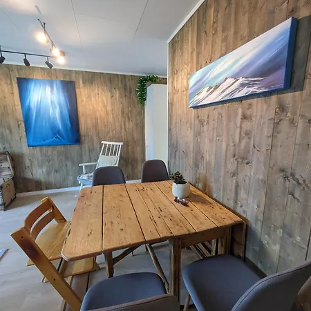 Lyngen Accommodation And Sauna Lyngseidet Exterior photo