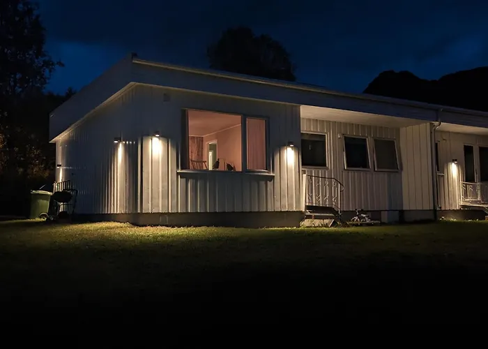 Lyngen Accommodation And Sauna